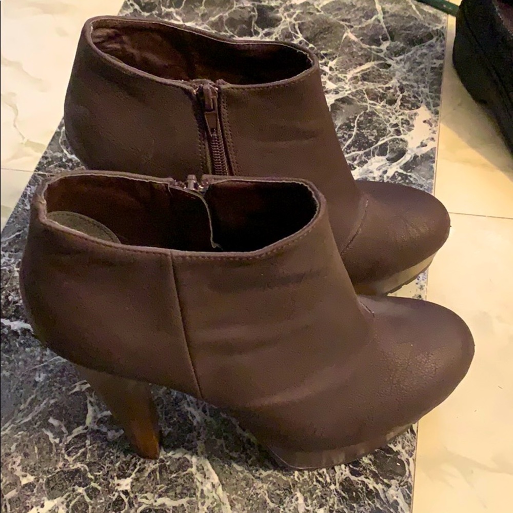 Brown ankle boots